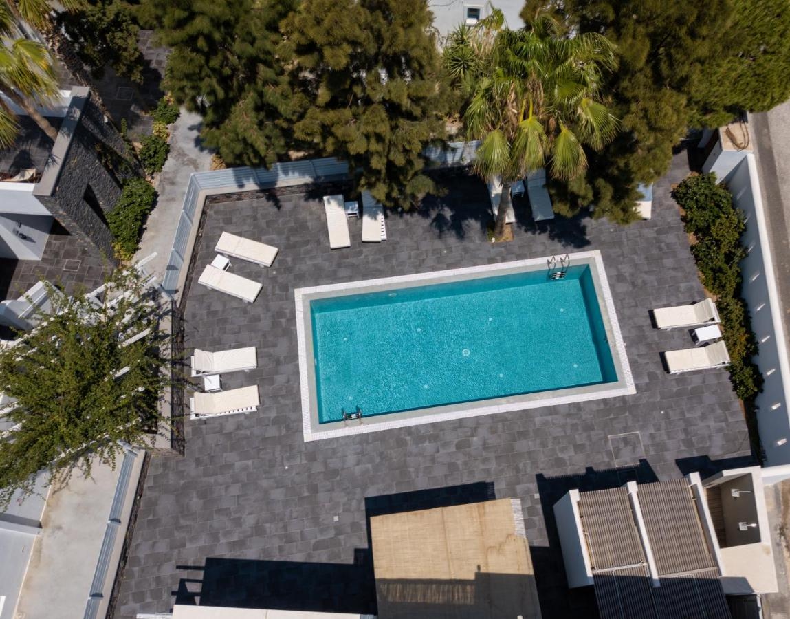 Meltemi Excelsior Suites Períssa Eksteriør bilde