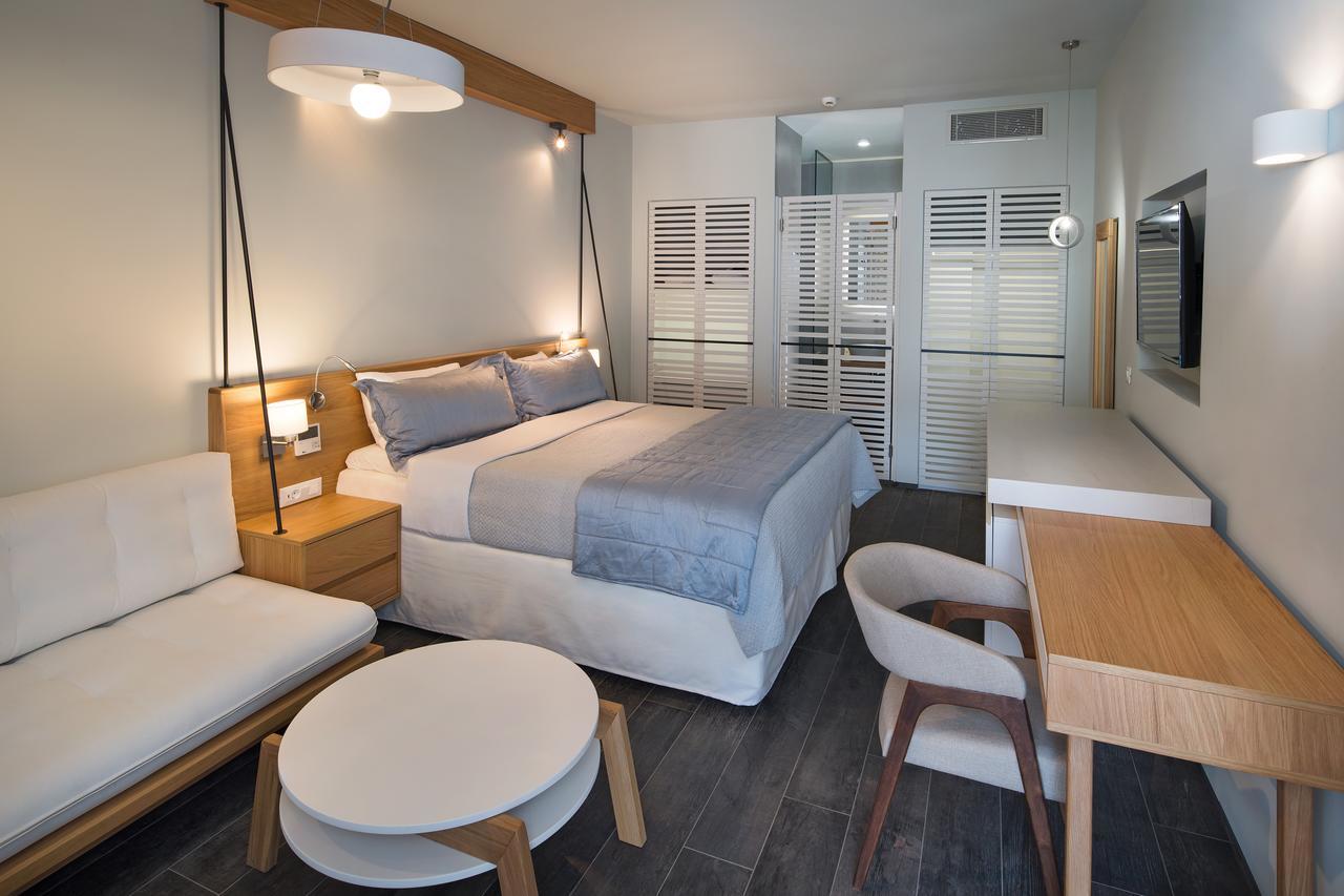 Meltemi Excelsior Suites Períssa Eksteriør bilde